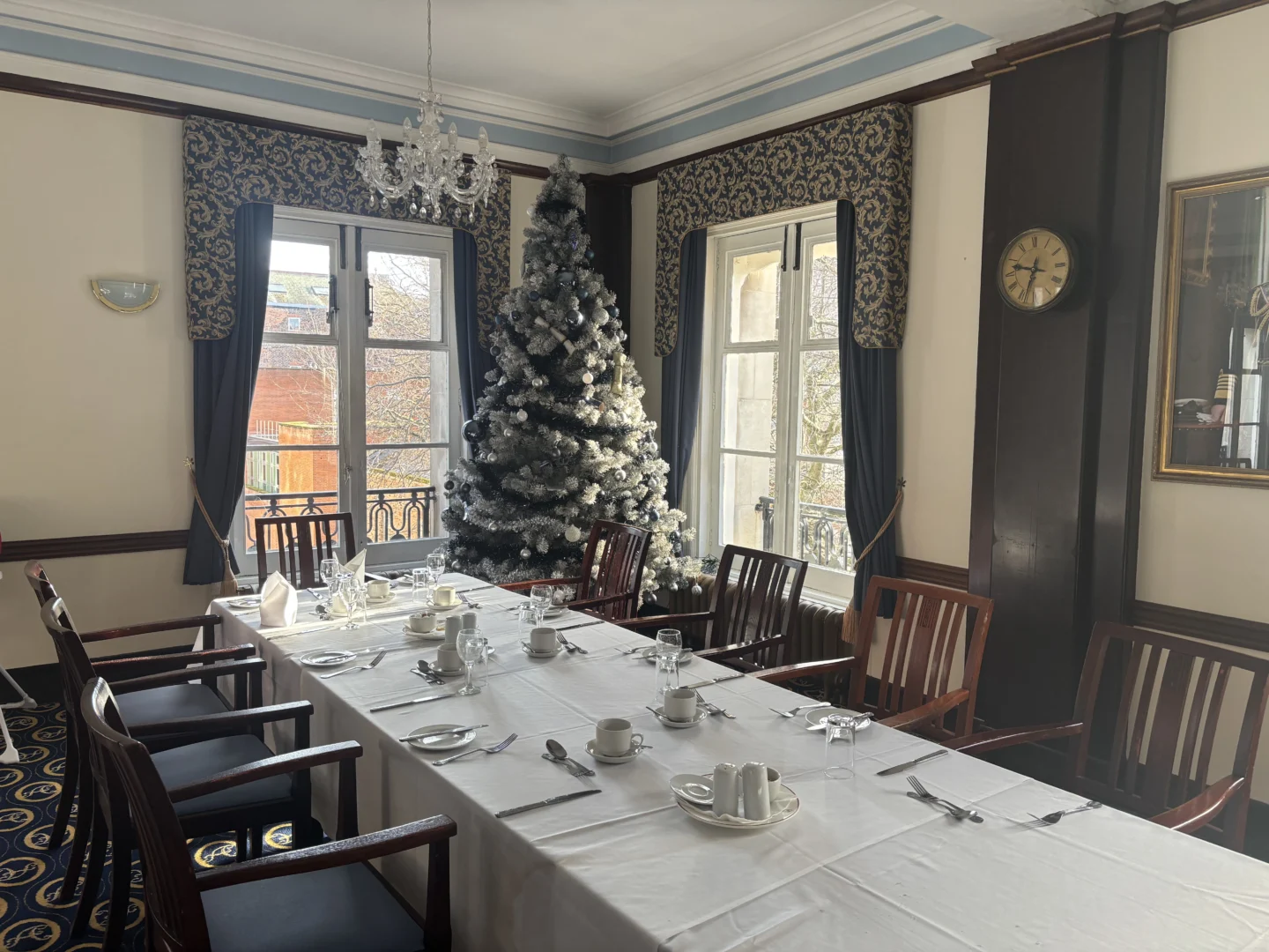 Dining_Room_Table_Christmas_Tree